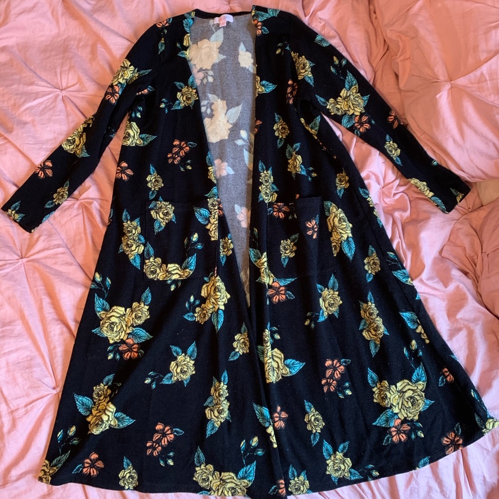 LuLaRoe floral sarah size medium